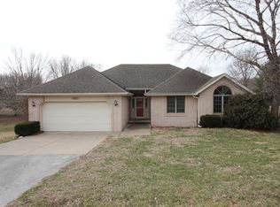 2405 S 15th Ave, Ozark, MO 65721
