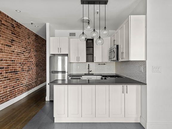5th image of 66 Pearl St APT 204