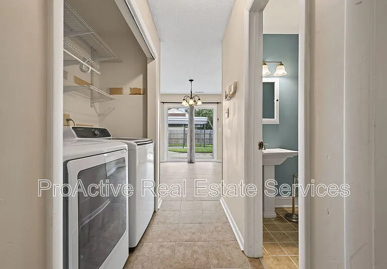 5025 Halwell Dr — Photo 6