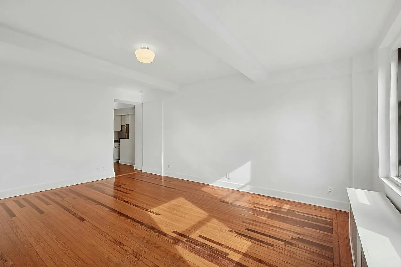 253 West 72nd Street — Photo 4