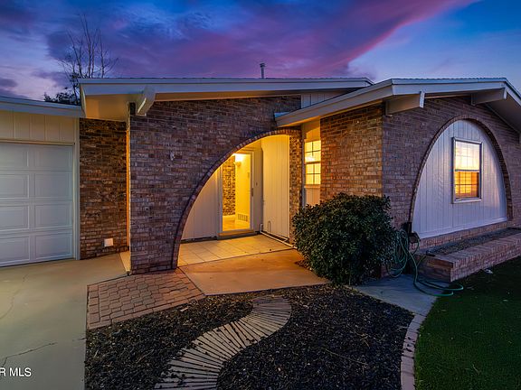 3rd image of 10742 Bywood Dr