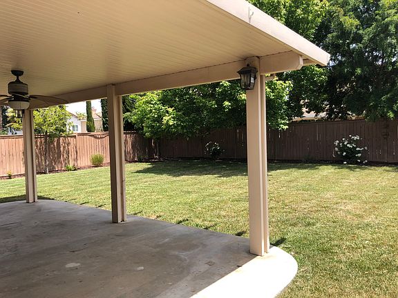 4th image of 37688 Flora Ct