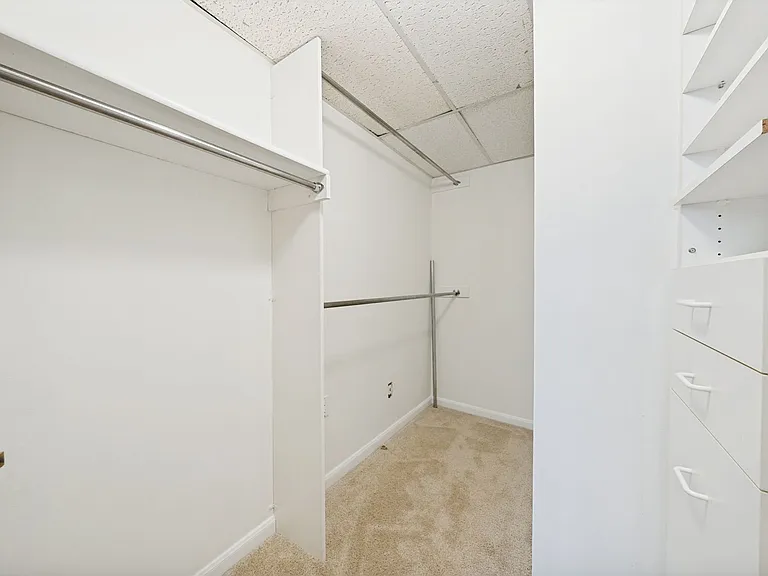1 Towers Park Ln #1004 — Photo 8