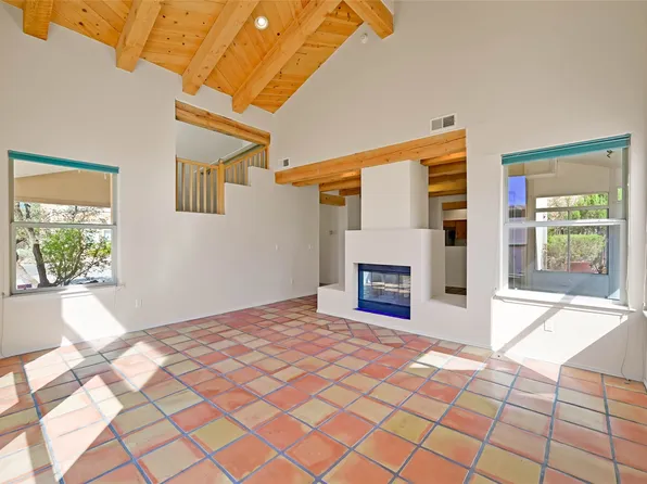 4313 Cloud Dance, Santa Fe, NM 87507