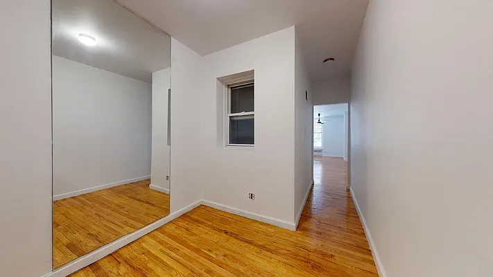 Rented by Bond New York | media 4