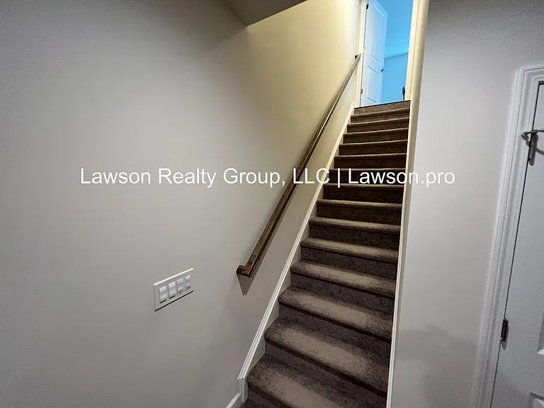 149 Shenandoah Ave — Photo 37