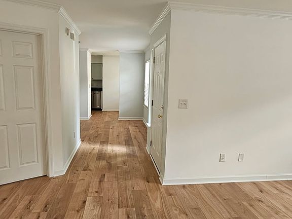 3rd image of 1058 Planters Pl