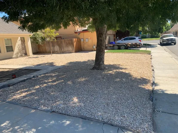 1615 Great Basin Dr, Newman, CA 95360