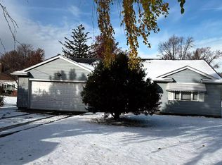 5375 Wilson Mills Rd, Highland Heights, OH 44143