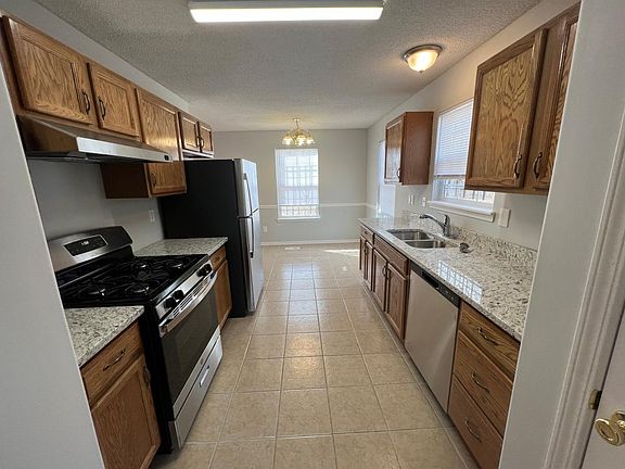 3rd image of 4130 Woodland Ave