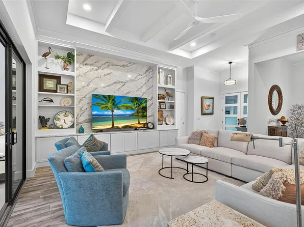 425 Holly Rd, Vero Beach, FL 32963
