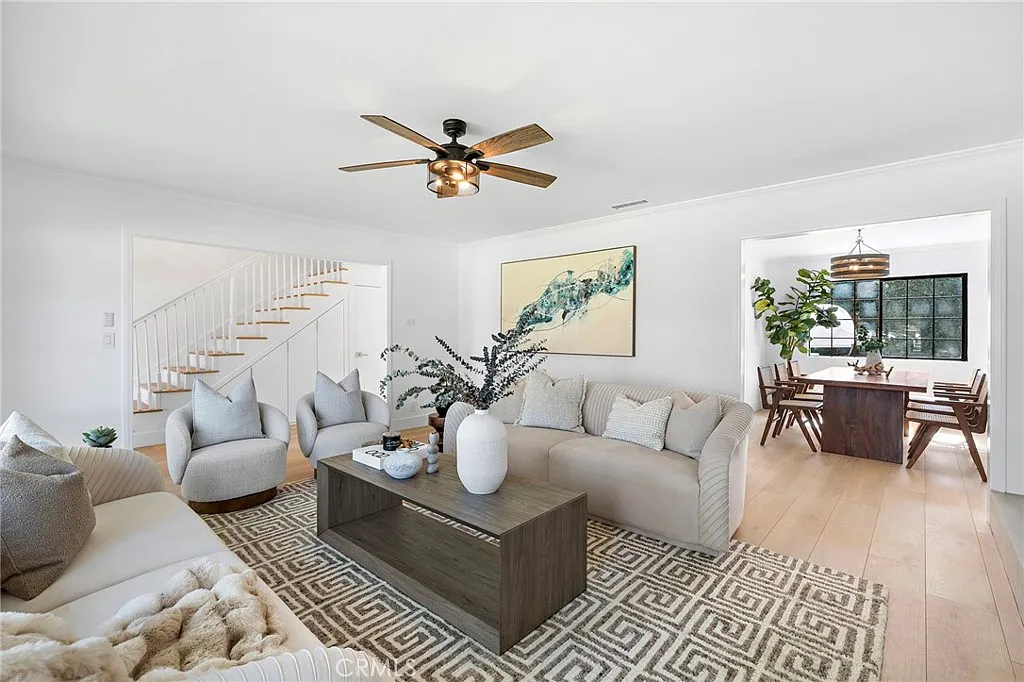 4 bed, 2267 sqft, $7,500 — Photo 4