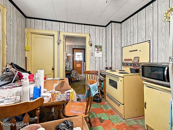 5th image of 4 Barrett Ave