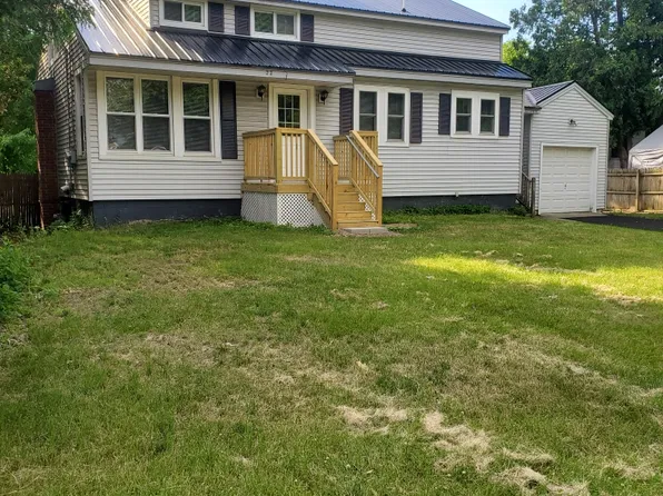 22 Mary St, South Burlington, VT 05403