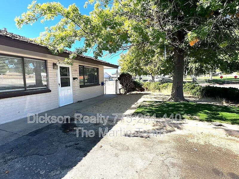 2 bed, 1.0 bath, 950 sqft, $1,524 — Photo 3