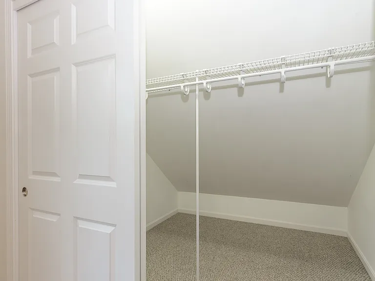 4 Jessica Ln #4A — Photo 27