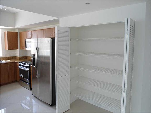 3rd image of 1451 S Miami Ave APT 602