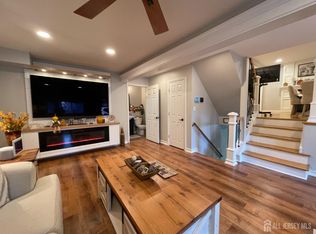 117 Pearl Pl, Dunellen, NJ 08812