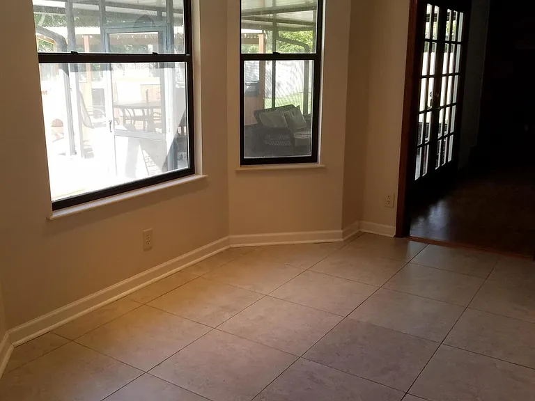 2384 Stonebridge Dr — Photo 6