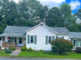 904 S Main St, Union Dale, PA 18470