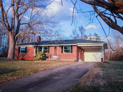4153 Furman Dr, Winston Salem, NC, 27107