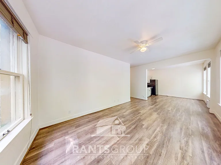 Thompson Apartments — Photo 35