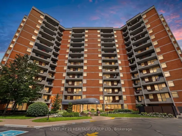 7811 Yonge St #603, Markham, ON L3T 4S3
