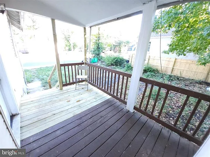 5023 Emo St — Photo 20