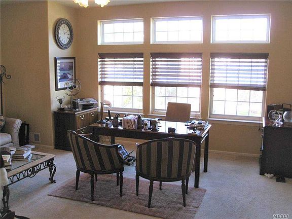 5th image of 10 Sagamore Dr #207