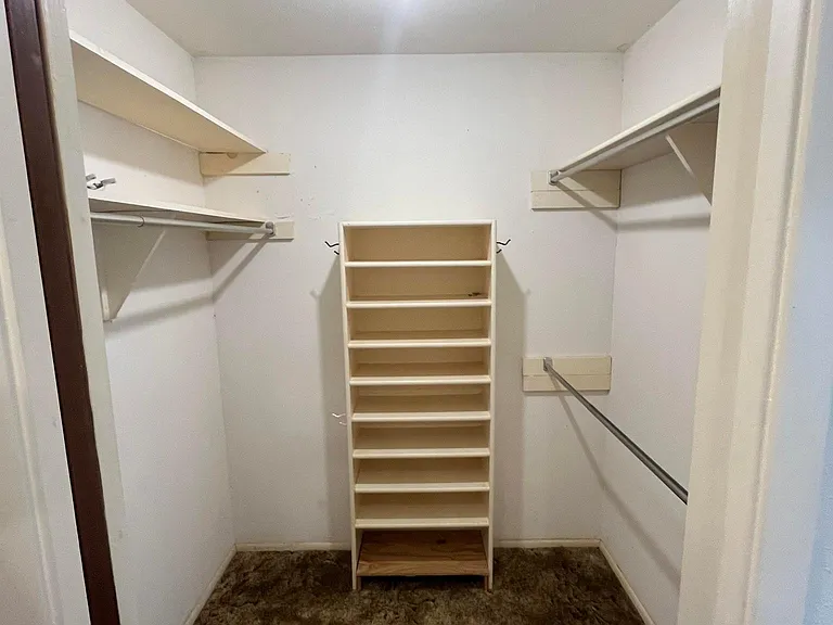 his or hers walk in closet 2