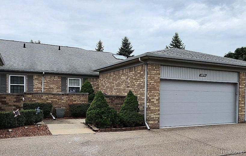 1st image of 48781 Bridgeview Ct