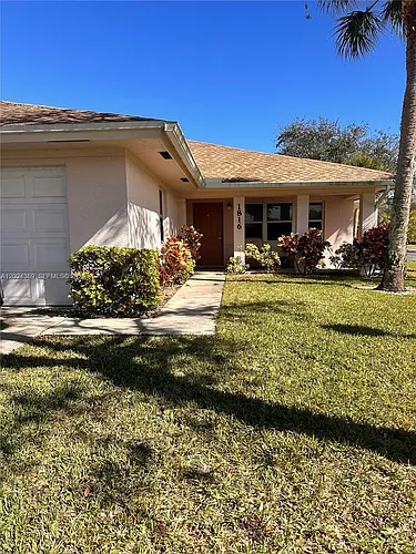 1816 Blue Heron Ln #C Photo 1