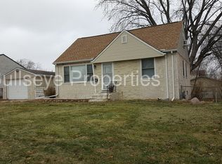 137 Pilot Ave NE, Fridley, MN 55421