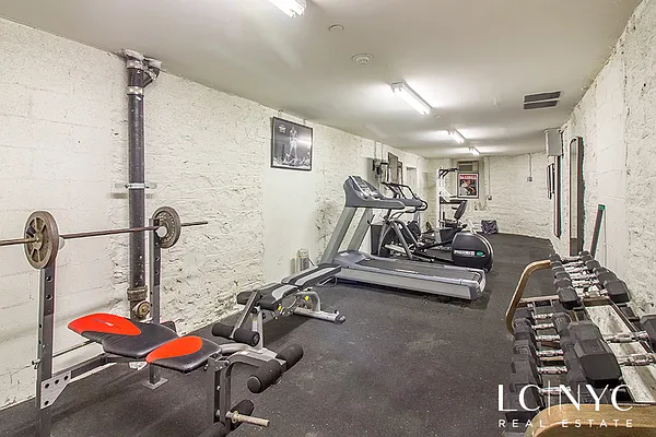 Rented by Keller Williams NYC | media 31