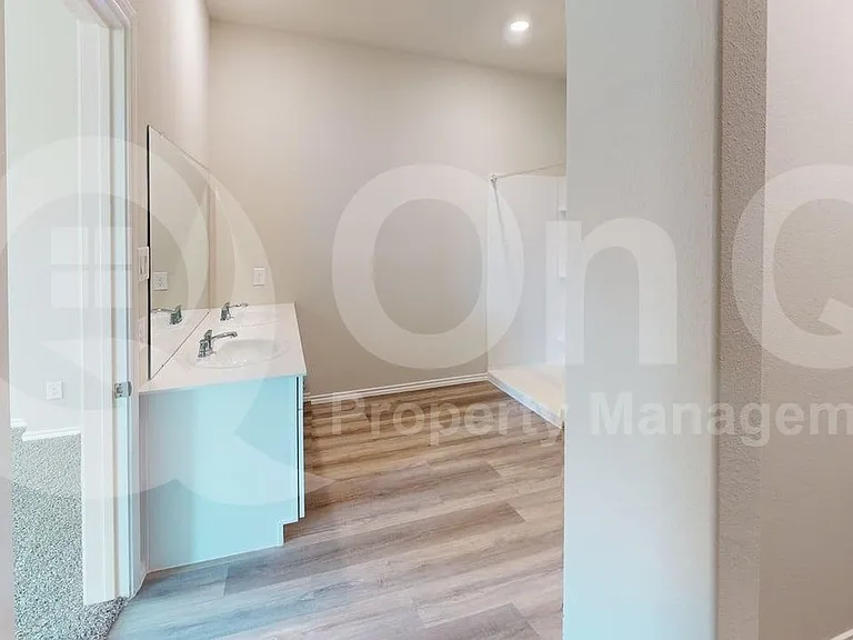 9741 McClane Farm Dr — Photo 17