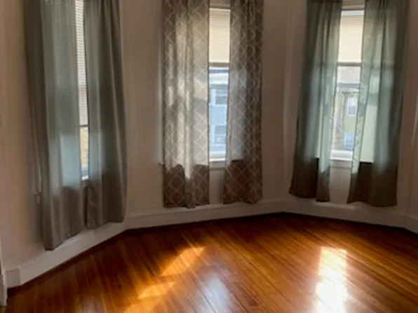 86 Silver St APT 3, New Britain, CT 06053