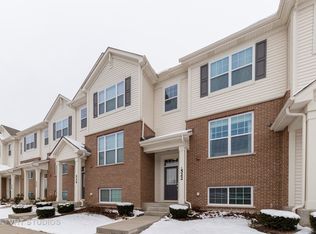 522 Lexington Ln, Rolling Meadows, IL 60008