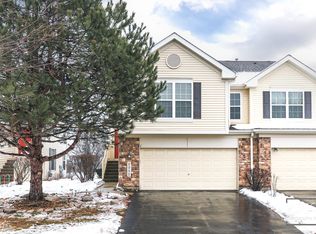 2332 Georgetown Cir, Aurora, IL 60503