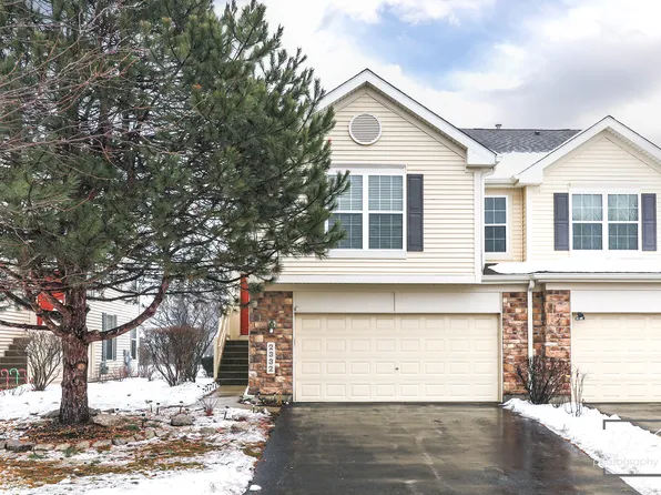 2332 Georgetown Cir, Aurora, IL 60503