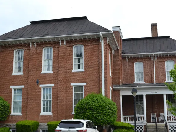 123 Academy St, Salem, VA 24153