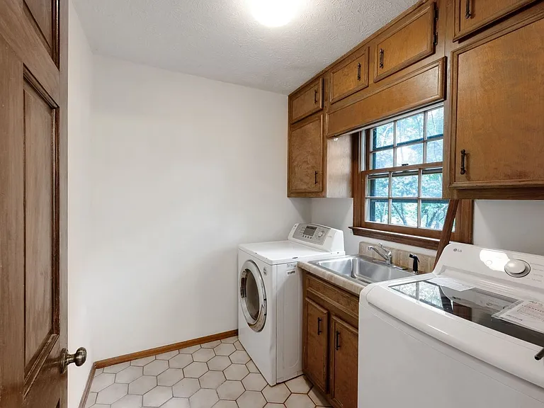 3942 Brenteresa Ct — Photo 17