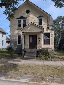 217 Fitzhugh St, Bay City, MI, 48708