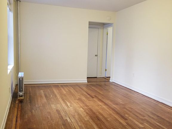 4th image of 1471 Taylor Ave APT 18