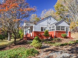 9 Old Starnes Cove Rd, Asheville, NC 28806