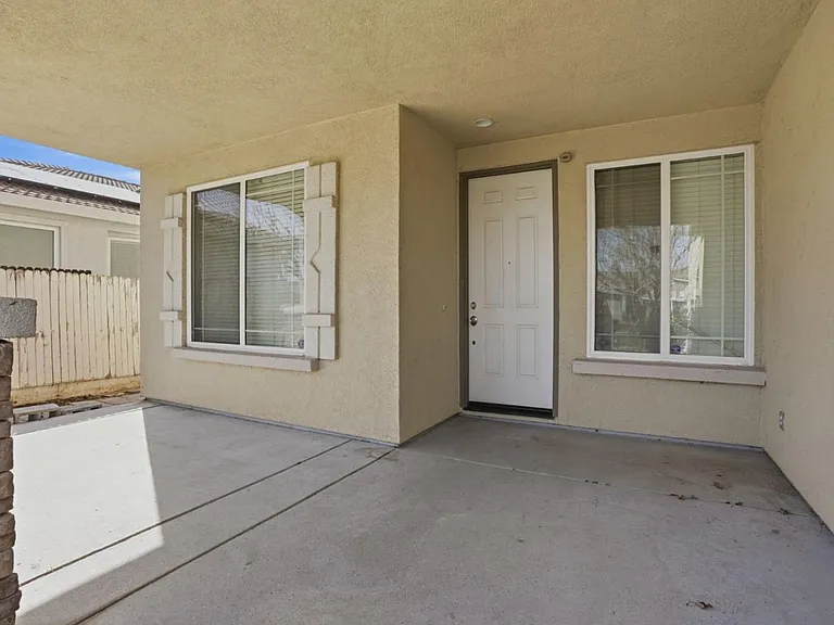 Covered Entry Veranda