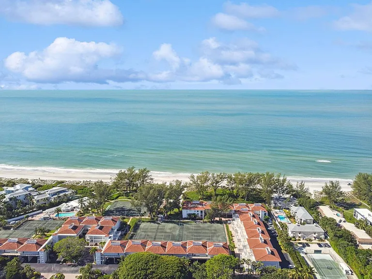 5055 Gulf Of Mexico Dr #1-ID1590856P — Photo 35