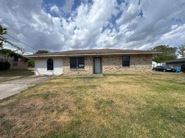 741 Calvert St, Sulphur Springs, TX 75482