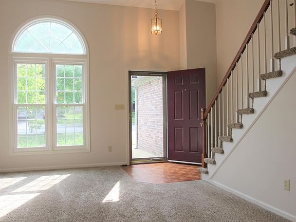 4th image of 312 Forest Hill Dr