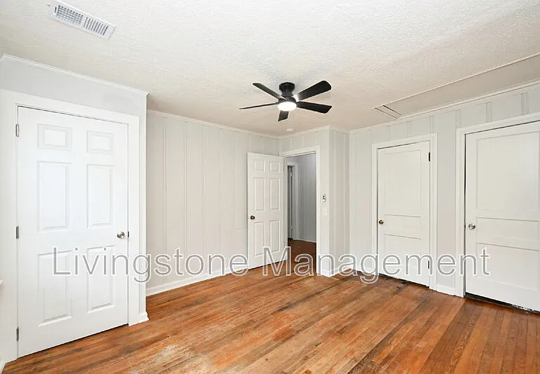 872 W Albert Gallatin Ave — Photo 28