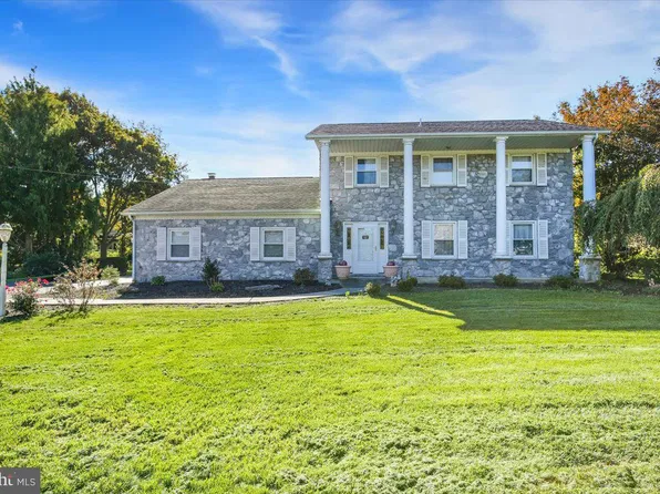 1742 Conard Rd, Lancaster, PA 17602